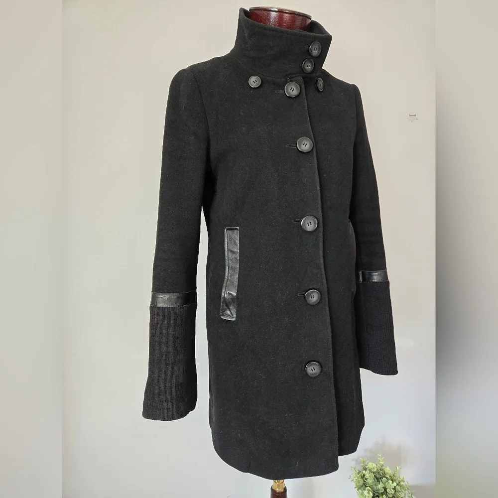 MACKAGE Wool/Cashmere/Leather Women's Black Button-Up Coat. Size Small - Picture 2 of 14